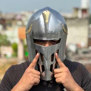 Casco de caballero medieval hecho a mano con visera de Aegis Prime con detalles dorados para cosplay y coleccionistas - Product Image 2
