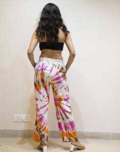 Pantalon d'été tendance rayonne tie-dye, pantalon de station et de plage avec poches pour femme-polyvalent, respirant et idéal pour les temps chauds - Product Image 3