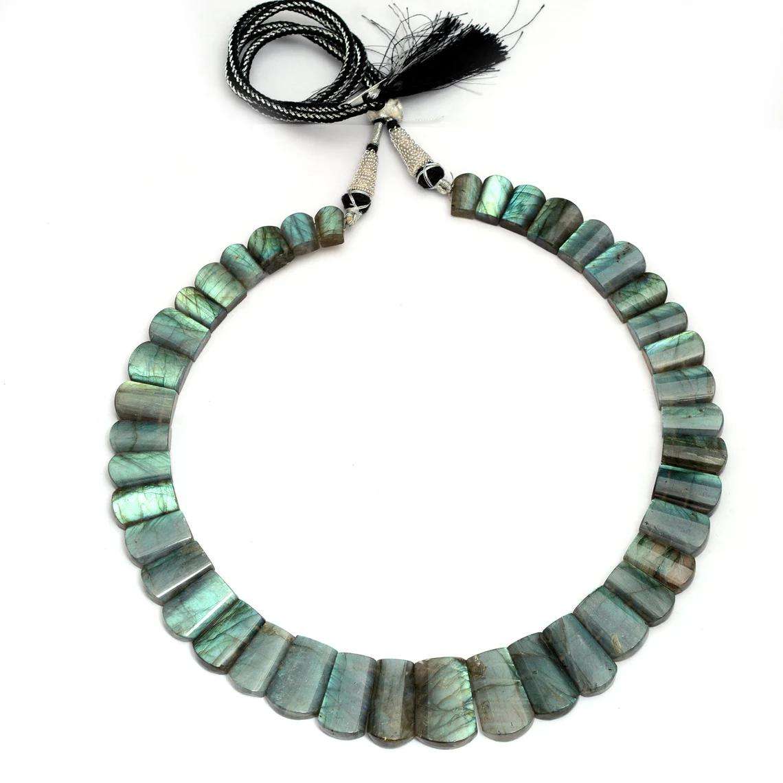 เช่นเดียวกับภาพ