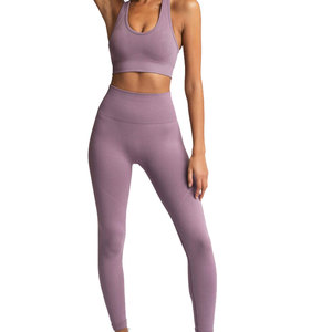 Ensemble de yoga style fashion, design sans coutures, ensemble de yoga extensible et doux pour la gym et les vêtements de sport - Product Image 1