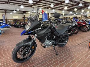 En stock : Motos VStrom 650 Motorsport 2025 en promotion et prêtes à l'exportation |   Ventes automobiles - Product Image 5