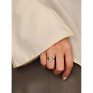 Bague de fiançailles solitaire en diamant de laboratoire 1,75 ct, taille Asscher, certifiée IGI, Unii Jewels - Product Image 2