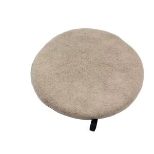 หมวกเบเร่ต์ผ้าขนแกะสีลูกกวาดหมวกฤดูหนาวหมวกเบเร่ต์อบอุ่นสำหรับผู้หญิงกำหนดโลโก้ได้เอง - Product Image 3