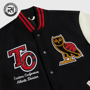 Veste universitaire en laine mélangée personnalisée, col montant, vente en gros, fabricant OEM, veste de haute qualité, broderie, patch en chenille - Product Image 5