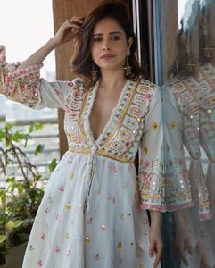 Nouveau concepteur à la mode brodé Anarkali robe de qualité supérieure brodé fantaisie Resa dentelle bordure Georgette matériel - Product Image 2