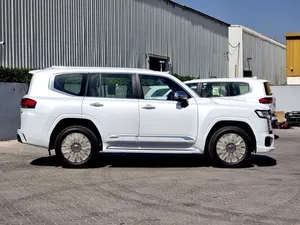 Meilleure offre LandCruiser LC 300 3.3L Diesel VXR |   SUV 7 places toutes options |   4x4 de luxe haut de gamme |   Prêt à l'exportation - Product Image 2