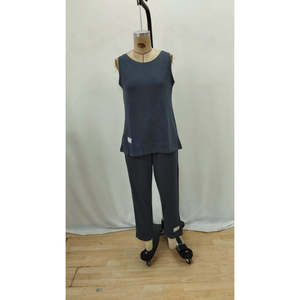 Conjunto de Dos Piezas para Mujer, Blusa de Viscosa con Tirantes y Cuello Redondo, Pantalones Deportivos, 35783 - Gris - Product Image 4