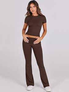Conjunto de Yoga de talla grande sólido personalizado de alta calidad para mujer, Top corto de 2 piezas y mallas a juego | Transpirable de secado rápido - Product Image 5