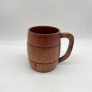 Venta al por mayor Jarras de cerveza de madera Natural hecho a mano Retro taza de madera marrón con asa para café vino cerveza bebidas calientes Navidad - Product Image 6