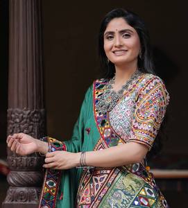 Série ALC, Chaniya Choli Lehenga moderne, spécial Navratri, en coton mousseline lourd, travail artisanal, réversible, pour fête et mariage - Product Image 5