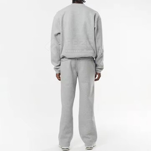 Survêtement deux pièces de haute qualité coutures durables et tissu doux pour un survêtement confortable toute la journée - Product Image 4