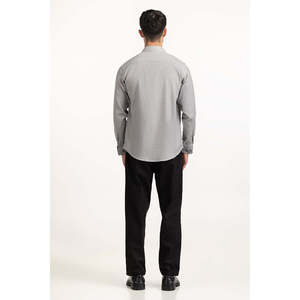 เสื้อเชิ้ตผู้ชายลำลองเนื้อผ้าทอลายก้างปลา รุ่น MN-CS-WS24-009 ย้อมสีพื้น ผ้ากันยับ เหมาะสำหรับใส่ทำงาน - Product Image 6