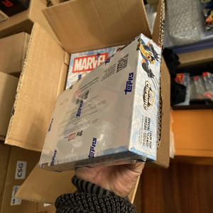 Nouvelle boîte de collection Topps Chrome Marvels Comics 2025 - Product Image 3
