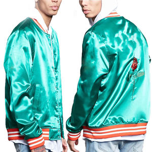 Veste universitaire en satin avec lettrage brodé 3D finition brillante et poignets côtelés et logo personnalisé quantité minimale de commande de gros 50pcs - Product Image 5