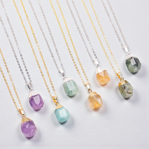 Collar con Colgante de Piedra Preciosa de Amatista Púrpura Natural en Bruto - Collar de Piedra de Punta de Cristal para Mujer - Joyería de Plata 925 - Product Image 3
