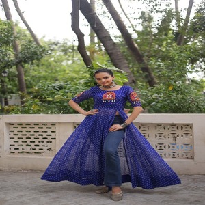 ผ้าจอร์เจียสังเคราะห์สำหรับงานเทศกาลพิมพ์ลายแถบผ้าคาดนิและชุดเย็บปะติดผ้าสำหรับผู้ผลิตจากอินเดีย - Product Image 1