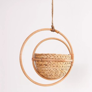 Natural <b>Hanging</b> <b>Rattan</b> Planter with Straw <b>Basket</b> and Bamboo Wood Without Metal Wholesale Custom logo - Product Image 2