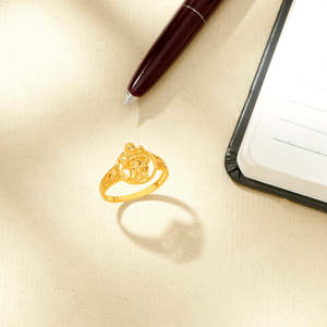 Bague statement en or jaune à coupe marquise Mahabali Hanuman pour homme - Product Image 1