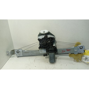 Mécanisme de lève-vitre arrière droit Renault Captur Série 827009380R K9K639 (13>19) - Product Image 1