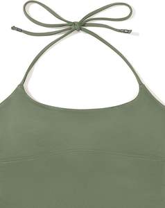 Venta al por mayor de moda-forward Helter Neck Crop Top Yoga Set con estilo de moda transpirable gimnasio y Fitness ropa - Product Image 2