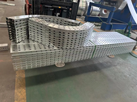 Canaux de câblage perforés en acier galvanisé, robustes, pour usage industriel, dimensions personnalisées 100x1000mm, échantillon en stock
