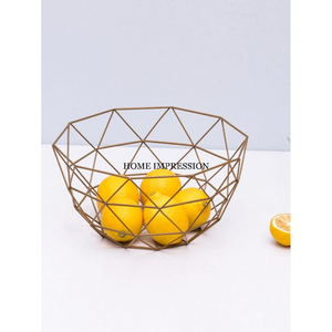 Bol ou panier à fruits de cuisine moderne de haute qualité fait à la main en métal filaire fabriqué pour des accessoires de décoration élégants à bas prix - Product Image 1