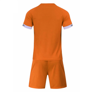 Conjunto de Uniforme de Fútbol Personalizado de Tendencia, Totalmente Sublimado en Poliéster, con Impresión de su Propio Logotipo - Product Image 3
