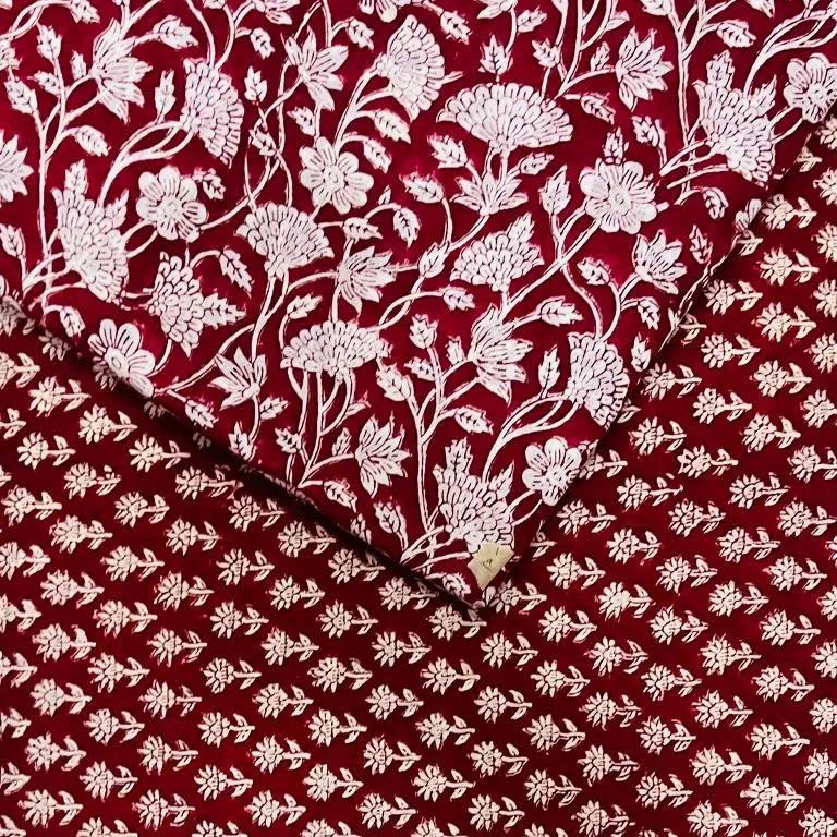 Fabriquez le tissu floral de coton 100% imprimé par bloc de main Loose Craft tissu de couture tissu de robe des femmes au taux d'usine Fournisseur H-13