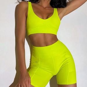 ชุดโยคะ เสื้อชั้นในกีฬาไร้ตะเข็บระบายอากาศได้ดีแบบสั่งทำขายส่ง และกางเกงขาสั้นเอวสูง นุ่มสบาย รองรับได้ดี เหมาะสำหรับการออกกำลังกาย - Product Image 3