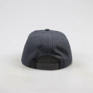 Casquette avec logo personnalisé 6 panneaux Casquette de baseball Découpe laser Trou percé Perforé Golf Fabricant du Vietnam Billet plat étanche - Product Image 3