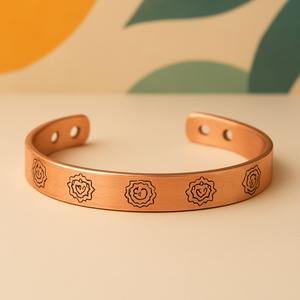 Nouveauté : Bracelet en cuivre martelé fait main, personnalisé, fabriqué en Inde, très demandé, luxueux, artisanat du cuivre. - Product Image 1
