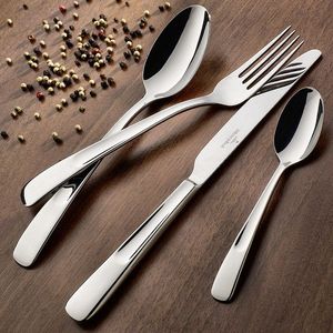 Cutelaria de aço inoxidável elegante com superfície lustrada e projeto clássico apropriados para tabelas de jantar modernas e grupos do presente - Product Image 1