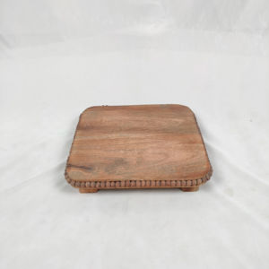 Plateau carré en bois durable et écoresponsable avec finition polie, couleur et taille personnalisables pour la décoration intérieure - Product Image 1