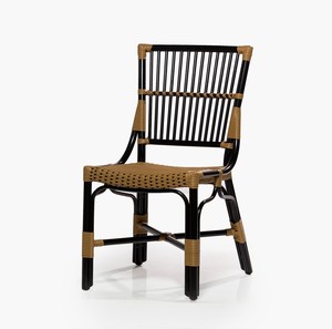 Silla de Comedor Moderna con Estructura de Aluminio y Ratán Sintético Tejido, Diseño Impermeable, Ecológico y Duradero para Hogar, Oficina y Apartamento - Product Image 4