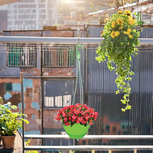 Pot de fleurs rond suspendu pour décoration intérieure et extérieure élégante pour la maison et le jardin - Product Image 1