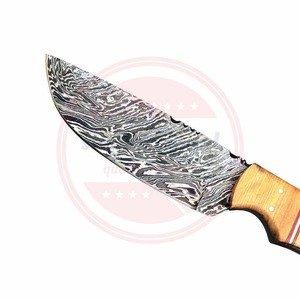 Couteau de chasse en acier Damas fait main avec manche en bois et gaine en cuir | couteaux de chasse à lame fixe - Product Image 5
