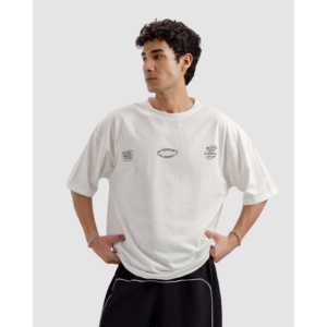 T-shirt ajusté style célébrité internet, 100% coton jersey respirant, décontracté, coupe ample et oversize, avec logo uni, coupe courte, design vierge - Product Image 1