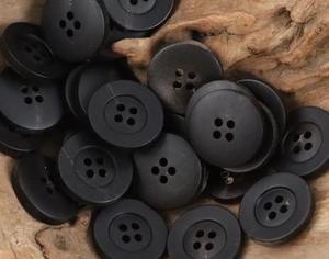 Bouton brut en corne de buffle naturelle de qualité supérieure pour accessoires vestimentaires - Product Image 3