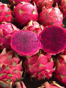Indigenous <b>Dragon</b> <b>Fruit</b> From Vietnam Farms Reimagined Heart to India-<b>Fresh</b> Produce - Product Image 2