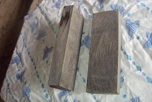 Écailles de corne de buffle naturelles artisanales de qualité supérieure pour la fabrication de manches de couteaux personnalisés, manches de couteaux faits à la main, style animal, forme naturelle - Product Image 4