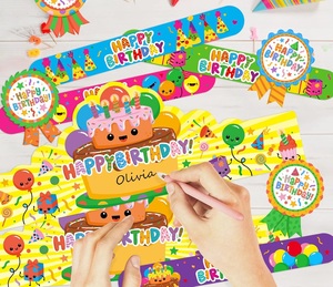Couronnes d'anniversaire joyeux anniversaire Badge autocollants papier fête chapeaux avec bande élastique Slap Bracelet <span class=keywords><strong>maternelle</strong></span> fournitures scolaires - Product Image 2