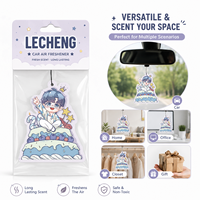Désodorisant de voiture personnalisé super puissant en gros, carte parfumée suspendue avec personnage d'anime mignon et boîte de présentation de comptoir