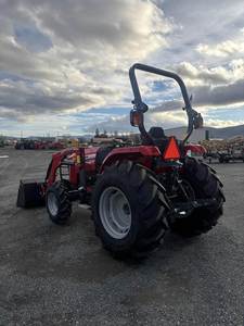 Tractor Massey Ferguson 2M.50 2025: Potencia Utilitaria Compacta con Versatilidad Avanzada - Product Image 3