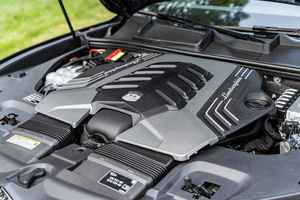 CLEAN 2022 L a m b o r g i n i Urus 2,200 Miles, Turbo V8 de 641 chevaux, freins en carbone céramique prêts pour l'exportation - Product Image 2