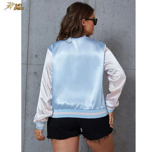 Chaquetas de bombardero de invierno personalizadas de alto impacto para mujer con diseño de logotipo frontal único El mejor material para servicios ODM Etiqueta privada - Product Image 2