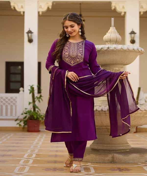 Buy Bulk Wholesale Online Retailer Women Clothing Dresses Elegant Pakistani Indian Fashion Casual Sexy red gown