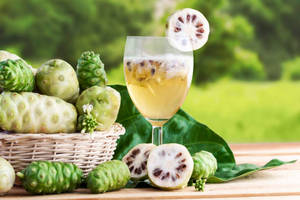 Huile de noni pressée à froid 100% pure et naturelle en vrac | Fournisseur en gros de qualité supérieure pour les soins de la peau et les cosmétiques - Product Image 6