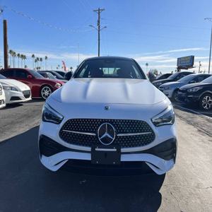 Mercedes-Benz CLE 300 4MATIC 2024 Usado en Excelentes Condiciones - Product Image 1