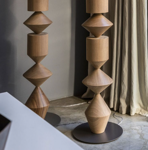 Lampadaire en bois géométrique (design sculptural) - Product Image 2