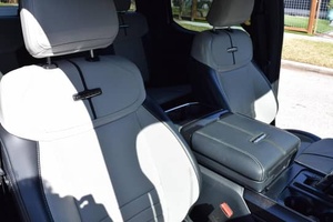 PRÊT À ÊTRE EXPÉDIÉ – ÉLECTRIQUE – RHD/LHD – 2023 FO-RD F-150 LIGHTNING PLATINUM – BATTERIE À AUTONOMIE ÉTENDUE – DUAL-MOTOR AWD - Product Image 4